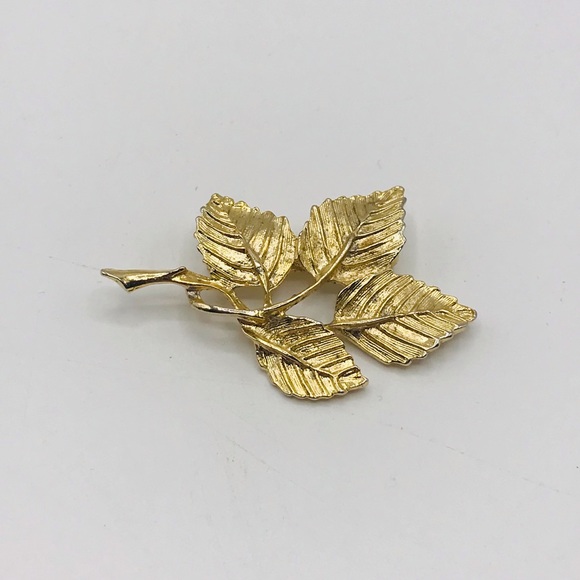 Vintage 70’s DuBarry Fifth Avenue textured leaf cluster brooch pin. - Picture 1 of 6